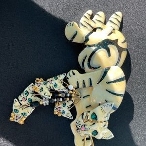 Vintage and very rare lunch at the ritz kitty with 4 baby’s pin pendant , signed